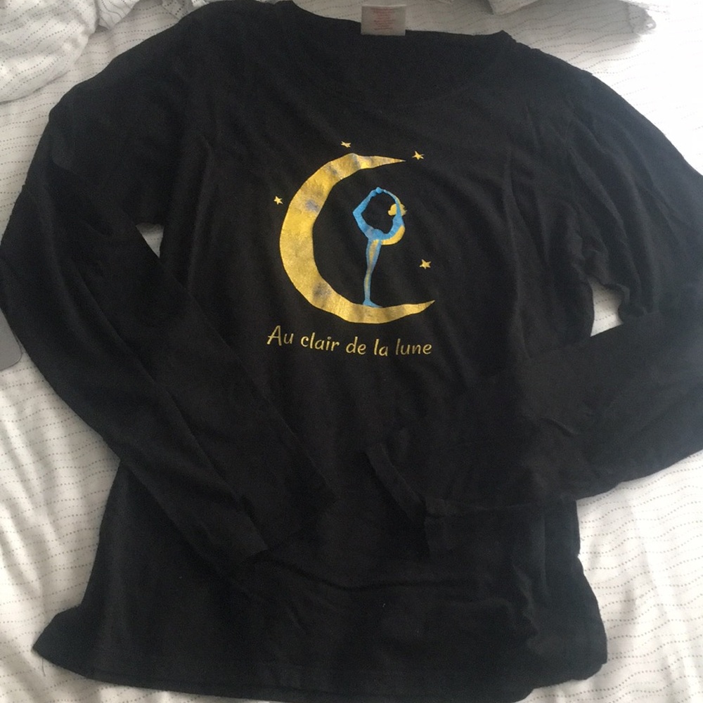 ✨ free with bundle ✨ black long sleeve tee